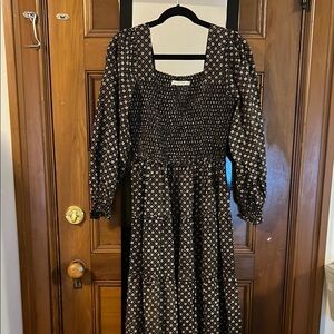 Emerson noir petunia